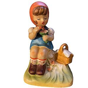Vintage Arnart Figurine 5th Avenue Girl With Picnic Basket 22/622 Collectible